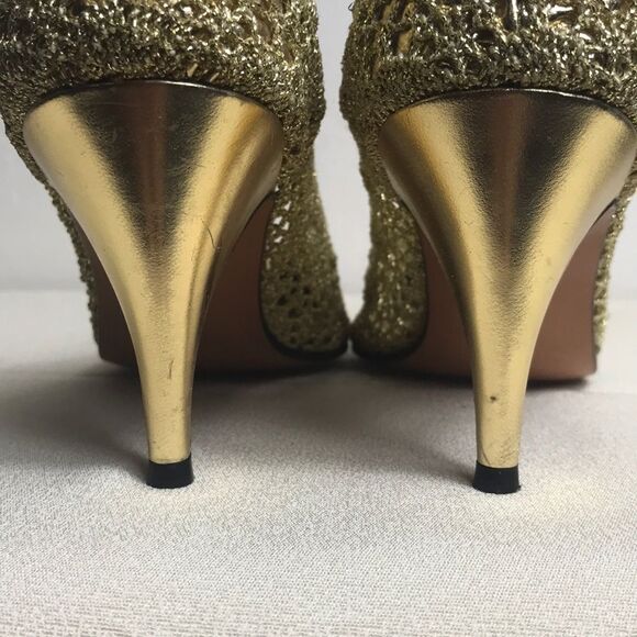 Gold Lace Heels Size (7M) by Jennifer Moore - Picture 5 of 15